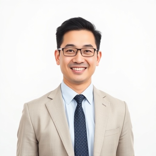 张明远 - 伊人在线创始人 & CEO
